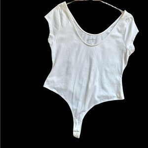 Universal Thread White Bodysuit Size M – Pre-Loved, Washed But Not Worn